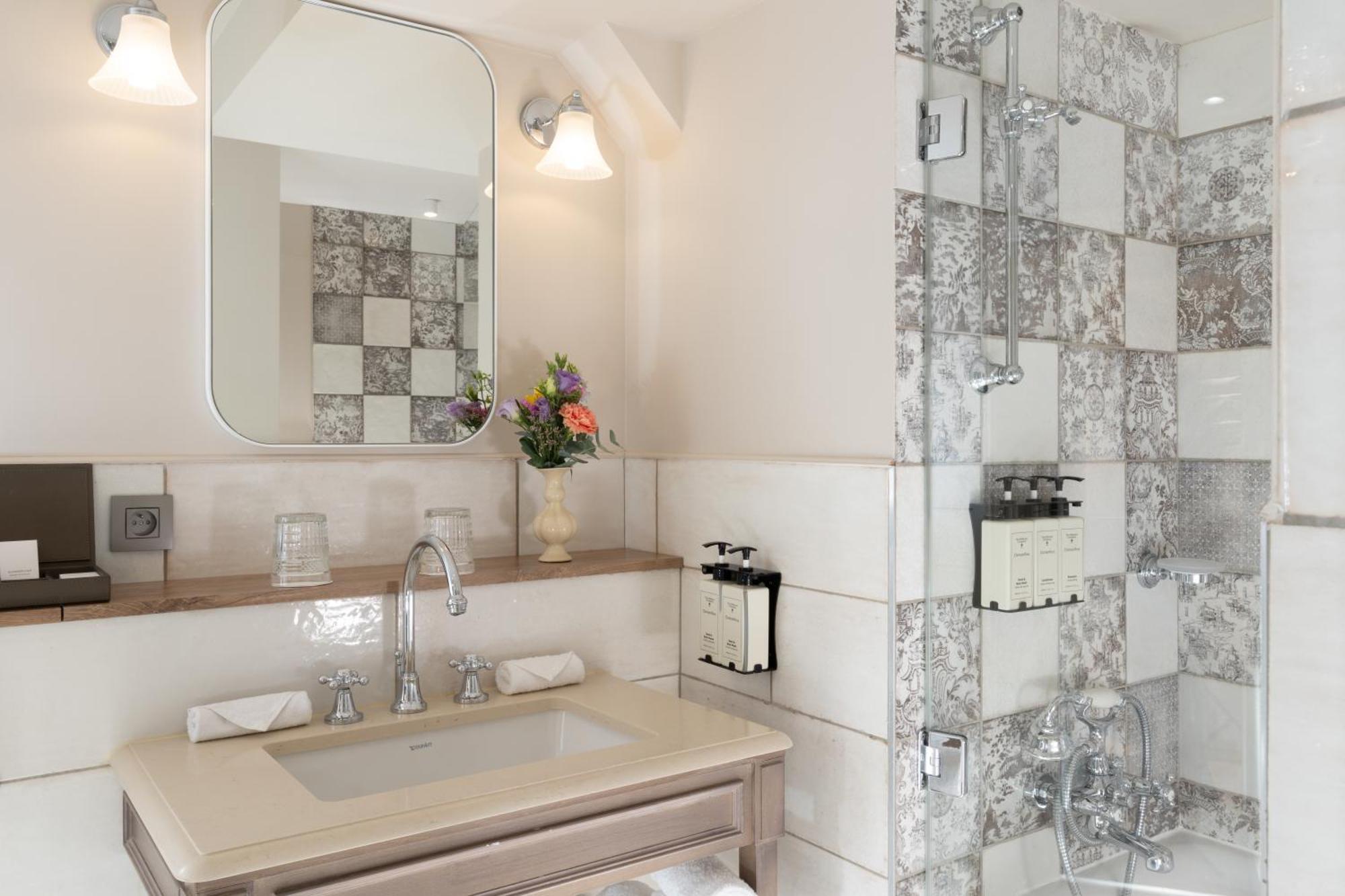 Royal Madeleine & Hotel 4*