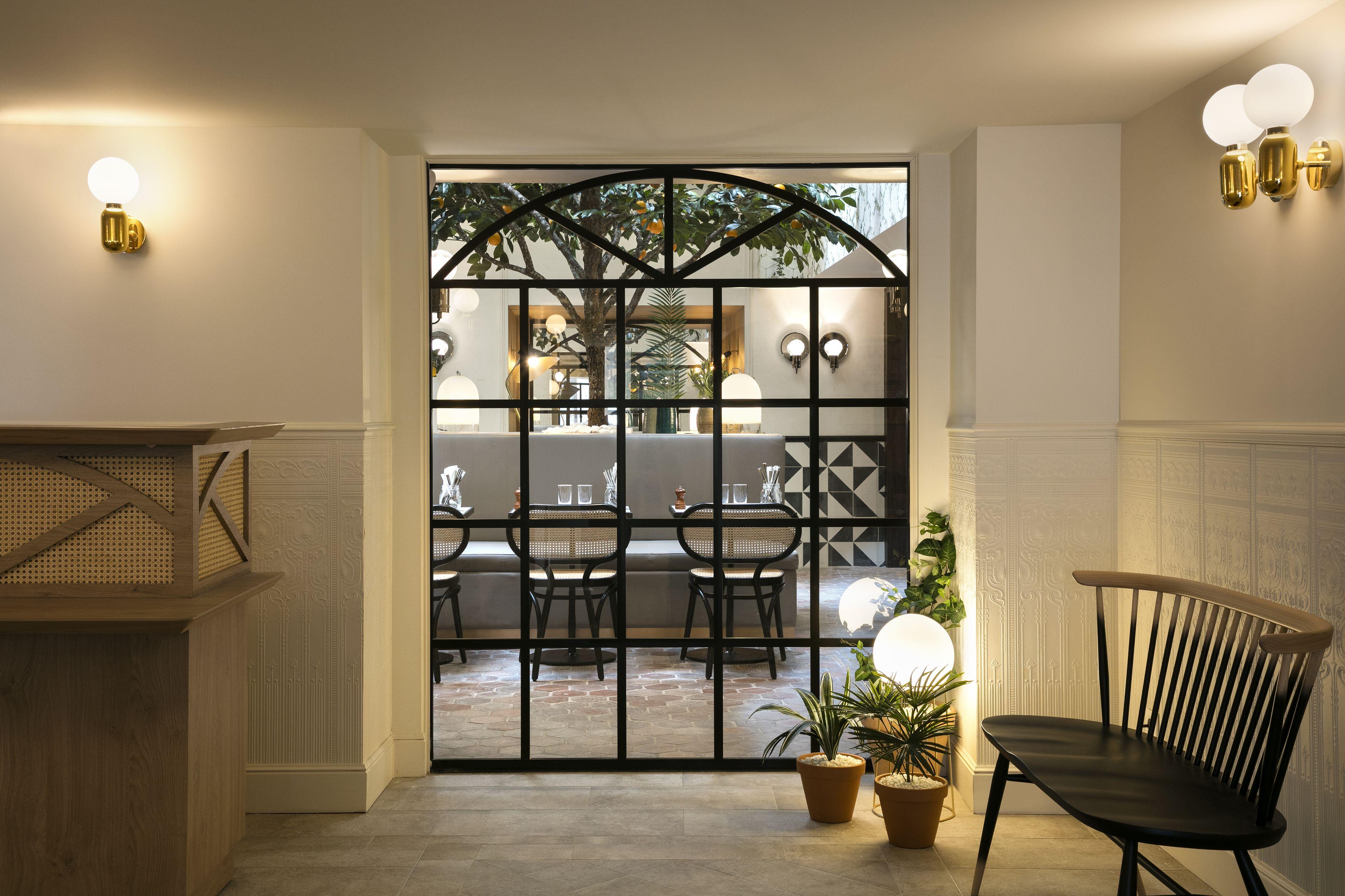 Royal Madeleine & 4*