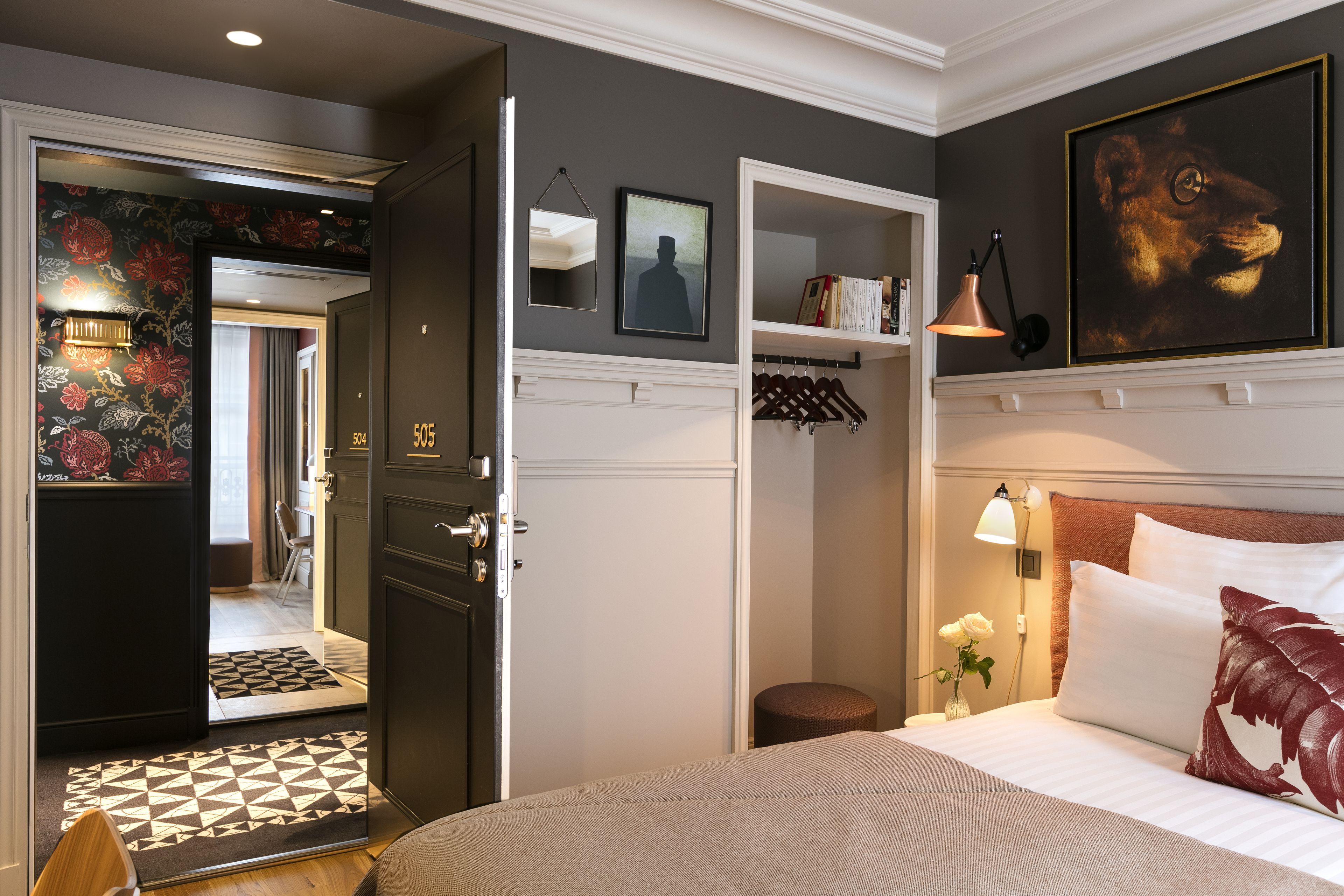 Hotel Royal Madeleine & 4*