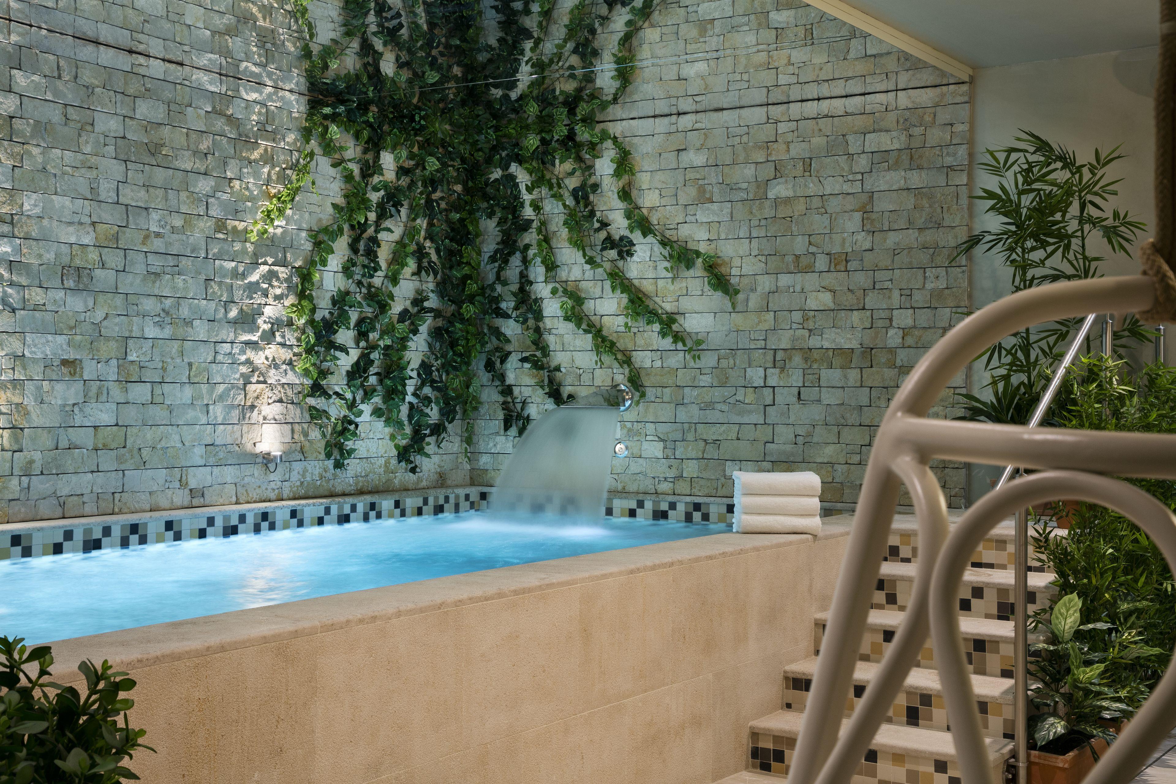 Hotel Royal Madeleine & Paris